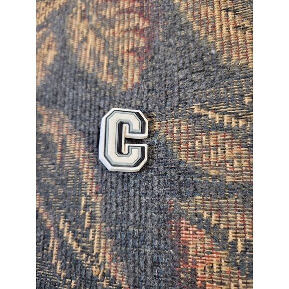 CROCS Jibbitz Letter 'C' Shoe Charm - Picture 1 of 4
